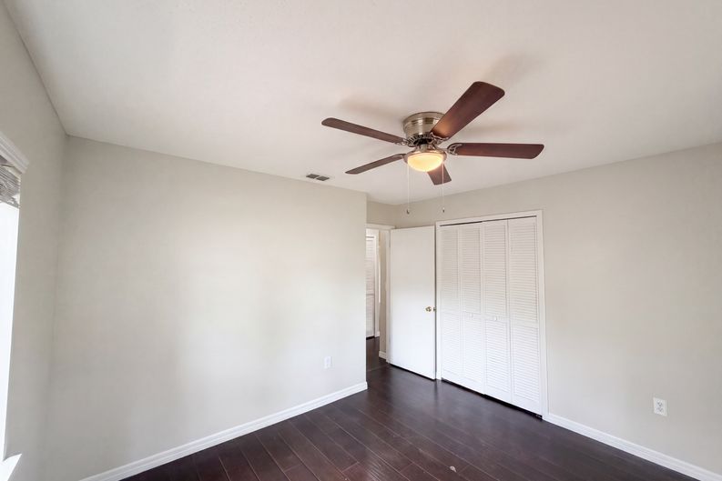 Photo 13 of 21 of 3622 Shady Grove Cir, Orlando, FL