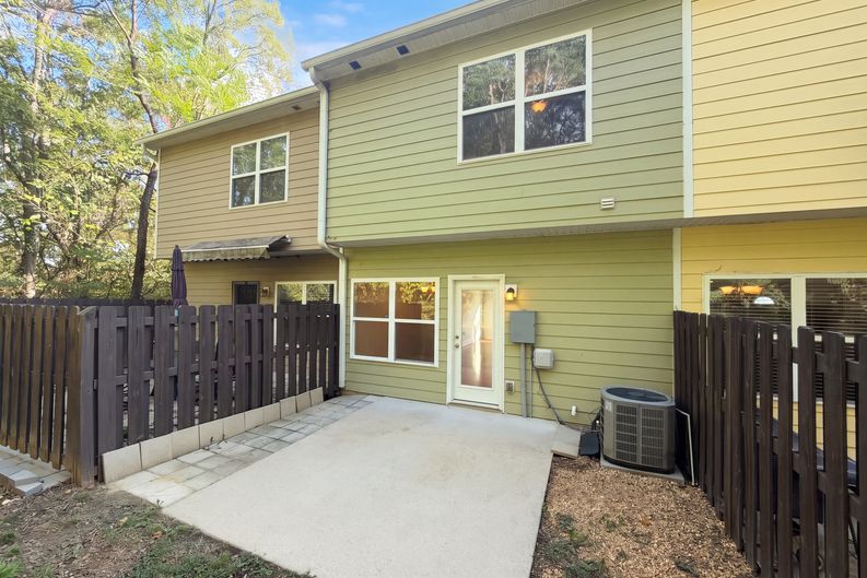 Photo 5 of 22 of 2043 Pinecrest Dr, Nashville, TN