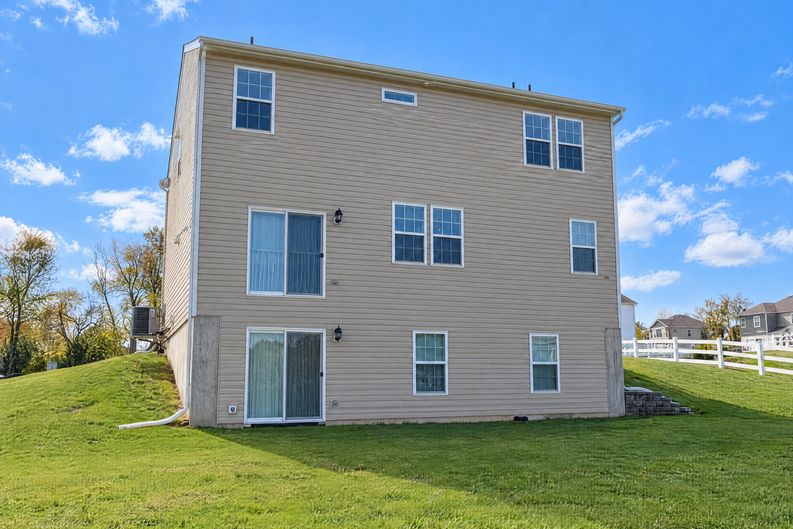 Photo 5 of 27 of 30 Eloise Dr, Gilbertsville, PA