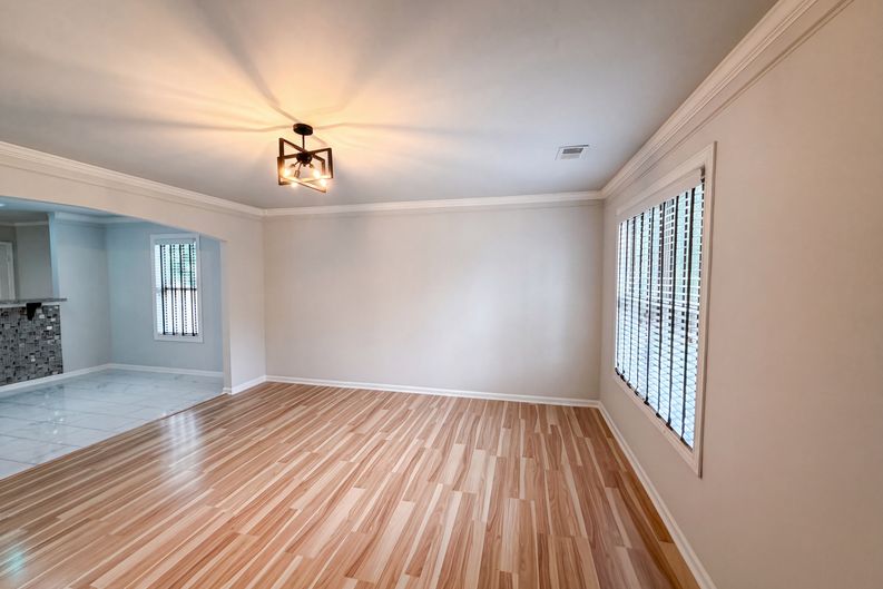 Photo 6 of 21 of 7329 Hidden Creek Dr, Charlotte, NC