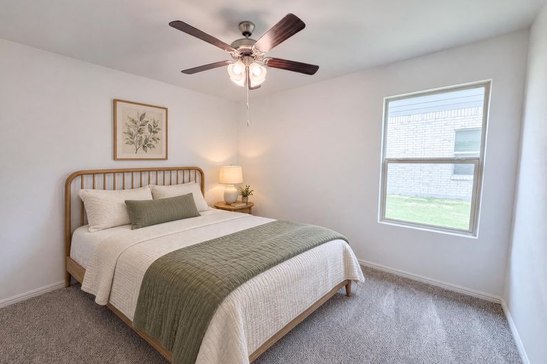 Photo 9 of 16 of 13592 Gunsmoke Ln, Cresson, TX