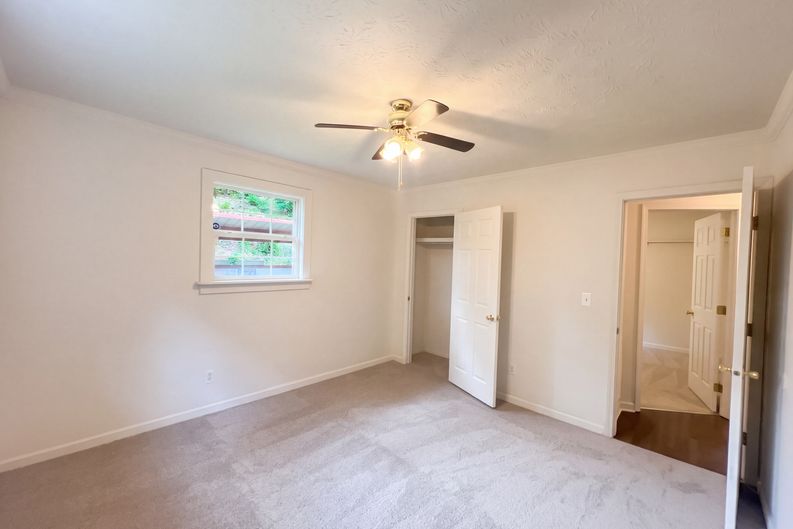 Photo 17 of 24 of 226 Parliament Rd, Harrogate, TN