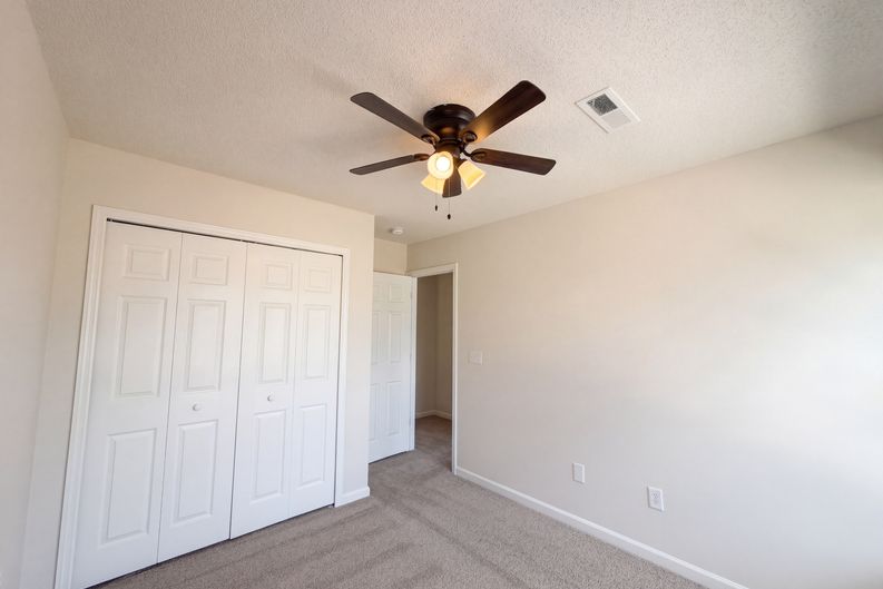 Photo 15 of 20 of 112 Taylor Cir, Goose Creek, SC