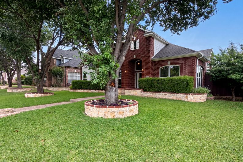 Photo 21 of 24 of 4536 Risinghill Dr, Plano, TX