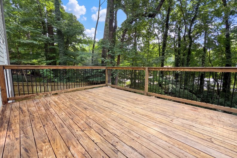 Photo 19 of 23 of 1394 Natchez Trce SW, Marietta, GA