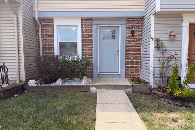Photo 35 of 57 of 8769 Kanawha Ct, Lorton, VA