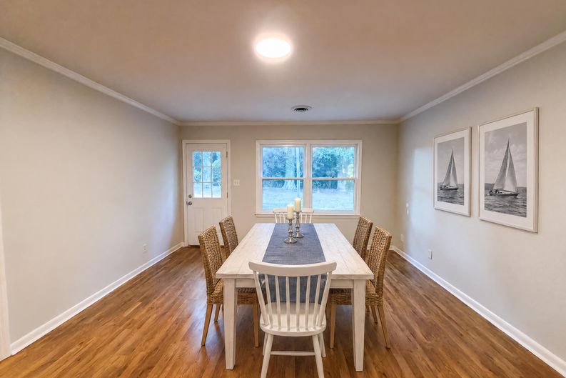 Photo 9 of 19 of 1524 Mt Holly Huntersville Rd, Charlotte, NC