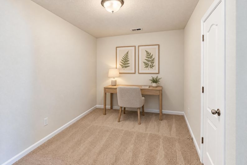Photo 15 of 21 of 3306 Ellingford Rd, Charlotte, NC