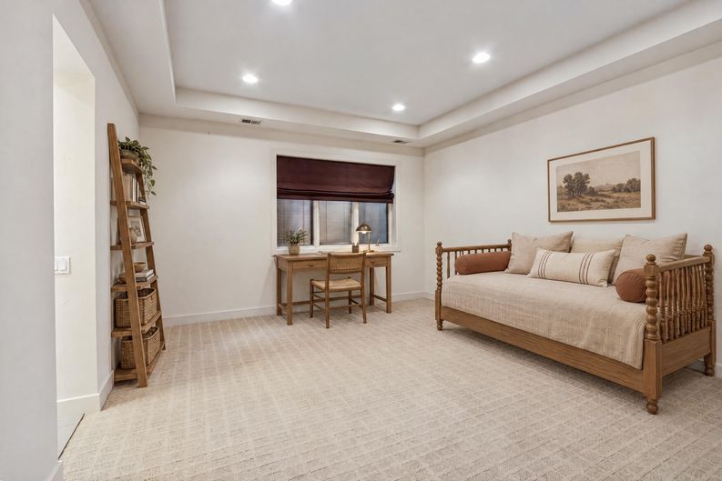 Photo 4 of 49 of 4986 S Fillmore Ct, Englewood, CO