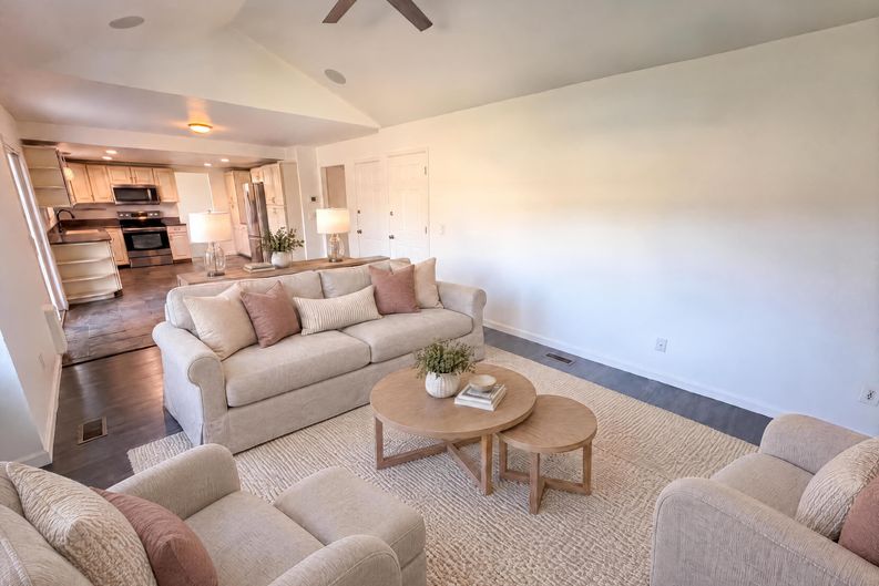 Photo 10 of 39 of 20890 E Sussex Ct, Parker, CO