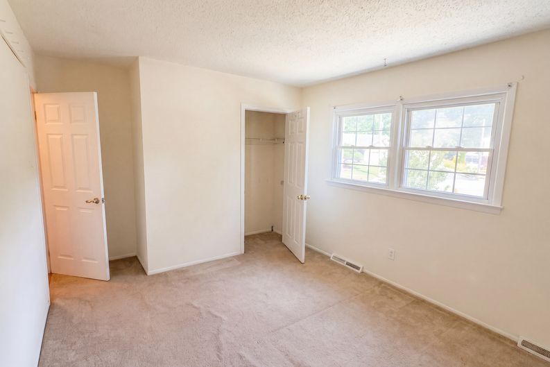 Photo 11 of 25 of 24 Hogan Ct, Little Egg Harbor, NJ
