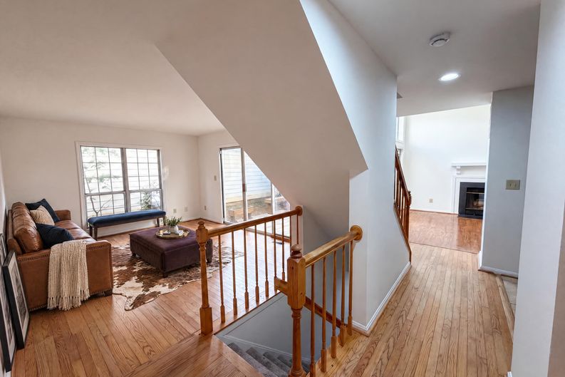 Photo 7 of 27 of 8509 Ivoryton Way, Montgomery Village, MD