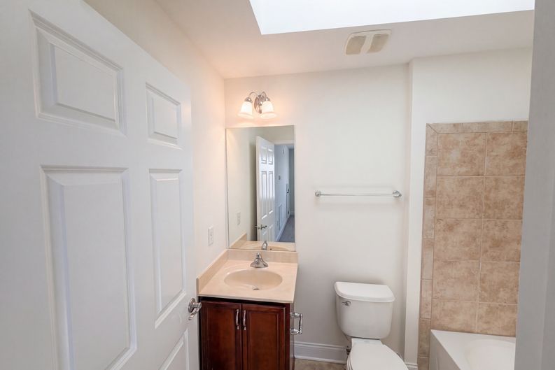 Photo 15 of 19 of 10321 Sablewood Dr, Raleigh, NC