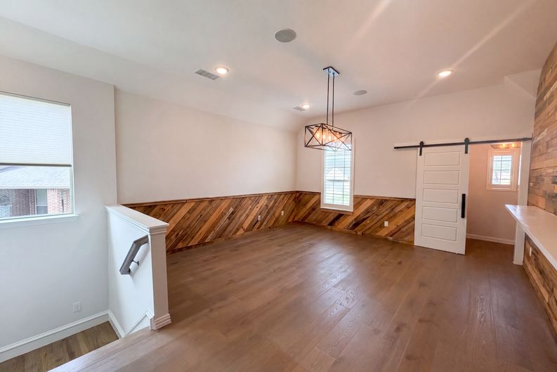 Photo 7 of 37 of 11509 Misty Ridge Dr, Roanoke, TX