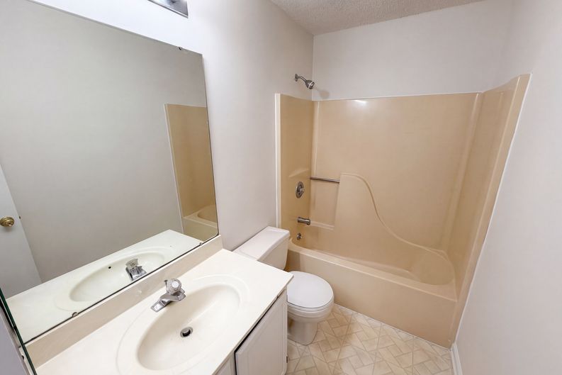 Photo 20 of 24 of 4720 Topsail Ct, Charlotte, NC