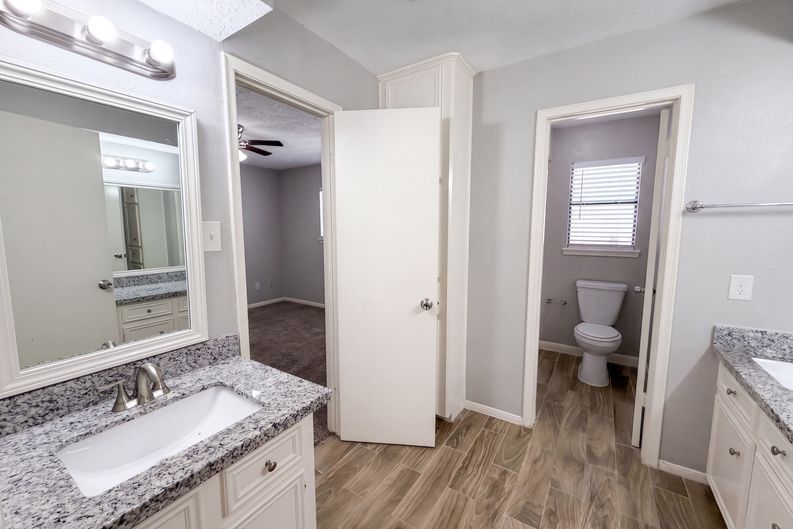 Photo 15 of 25 of 17810 Asphodel Ln, Spring, TX