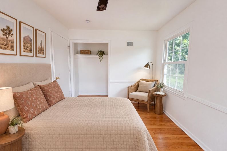 Photo 8 of 20 of 12904 E 54th St, Kansas City, MO