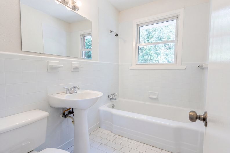Photo 11 of 17 of 2112 Axson St, Cayce, SC