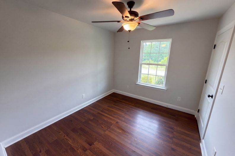 Photo 9 of 17 of 1411 Foxbrook Cir, Lancaster, SC