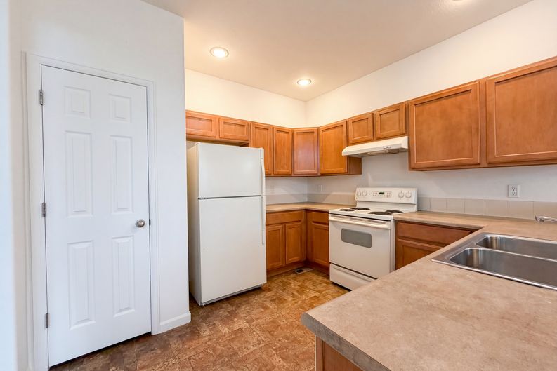 Photo 11 of 42 of 10184 Ferncrest St, Firestone, CO