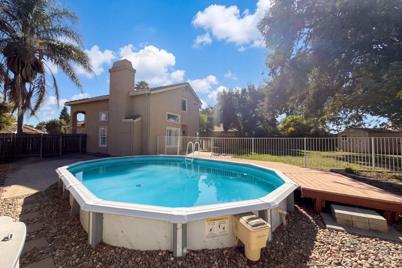 Photo 5 of 31 of 396 Quail Dr, Woodland, CA