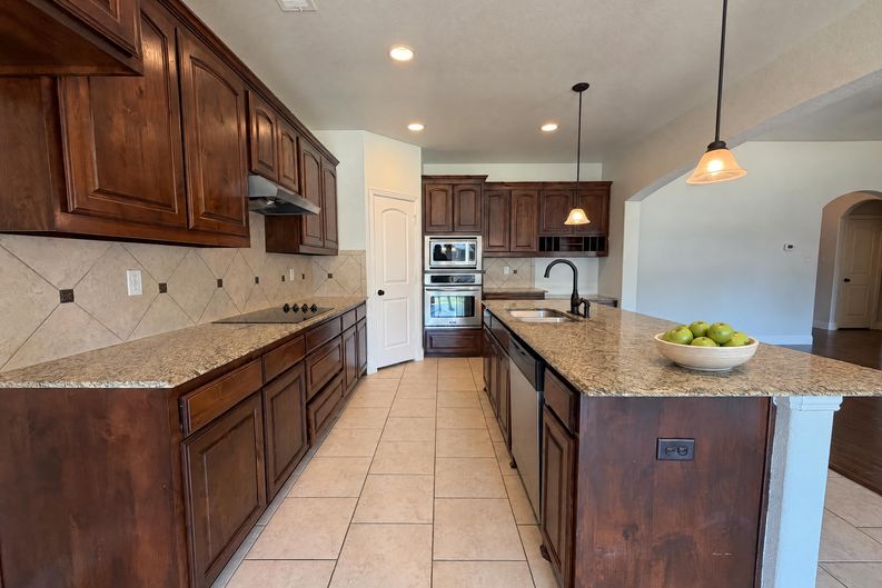 Photo 7 of 23 of 1683 St Croix St, Burleson, TX