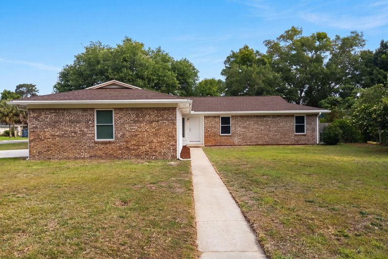 Photo 20 of 22 of 7746 Grundy St, Pensacola, FL
