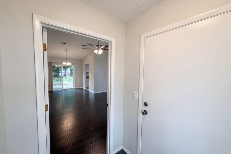 Photo 17 of 21 of 3622 Shady Grove Cir, Orlando, FL
