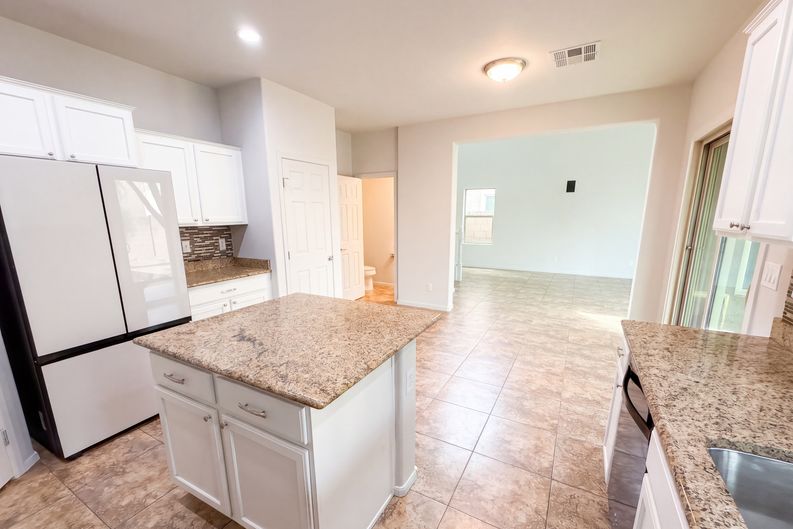 Photo 13 of 40 of 5417 W Parsons Rd, Phoenix, AZ