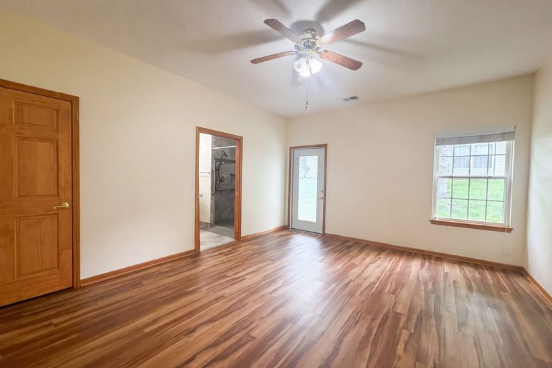 Photo 4 of 18 of 8331 Greely Ave, Kansas City, KS