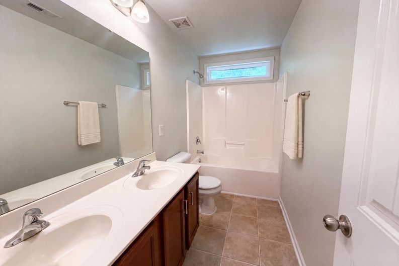Photo 13 of 17 of 612 Turmeric Ln, Durham, NC