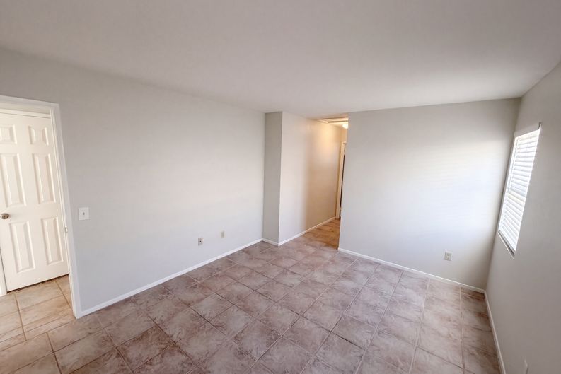Photo 16 of 25 of 8932 Mesa Oak Dr, Riverside, CA