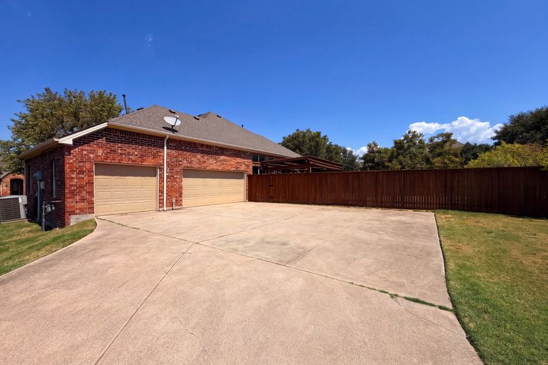 Photo 15 of 16 of 1724 Boxwood Ln, Wylie, TX