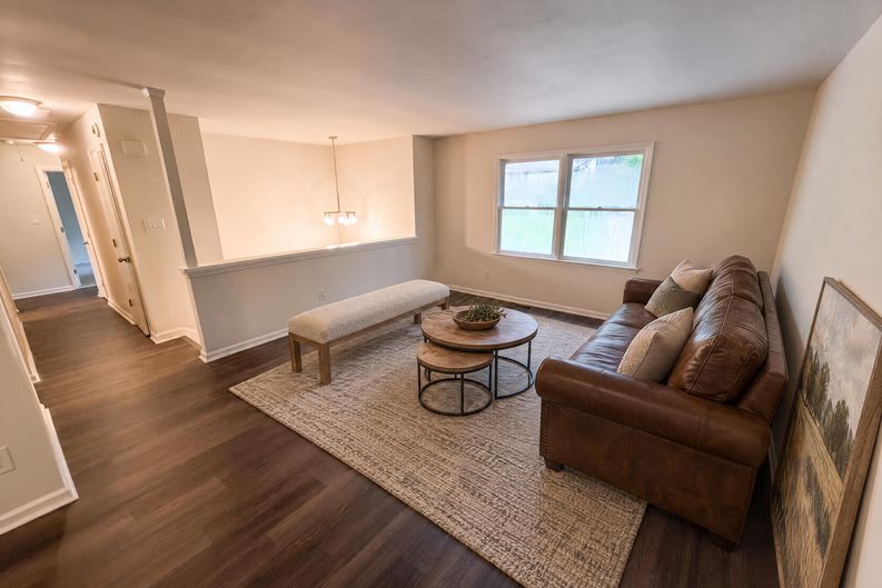 Photo 8 of 28 of 6409 Tivoli Ct, Charlotte, NC