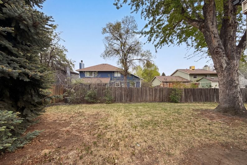 Photo 9 of 42 of 2114 S Eagle Ct, Aurora, CO