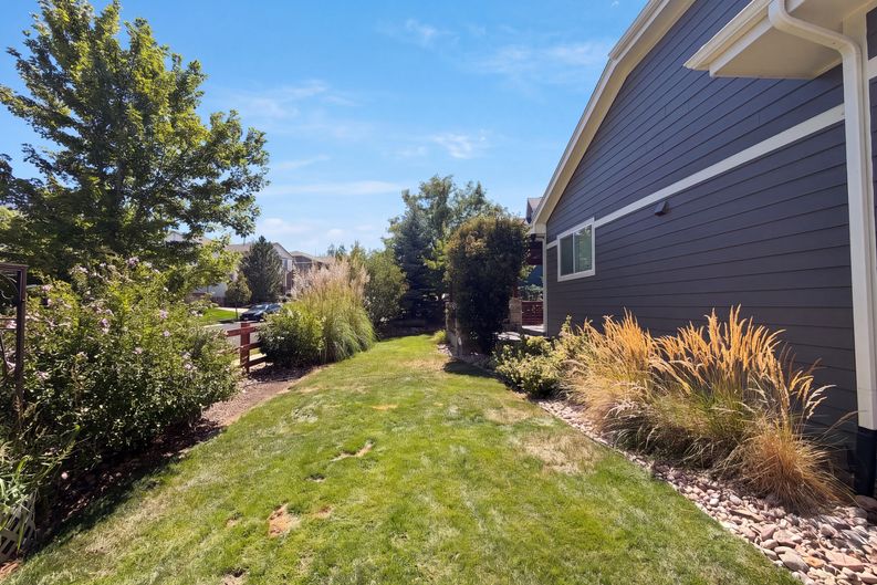 Photo 35 of 40 of 14928 Nighthawk Ln, Broomfield, CO