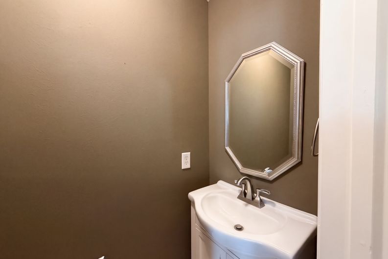 Photo 13 of 57 of 4203 Waterside Ct, Missouri City, TX