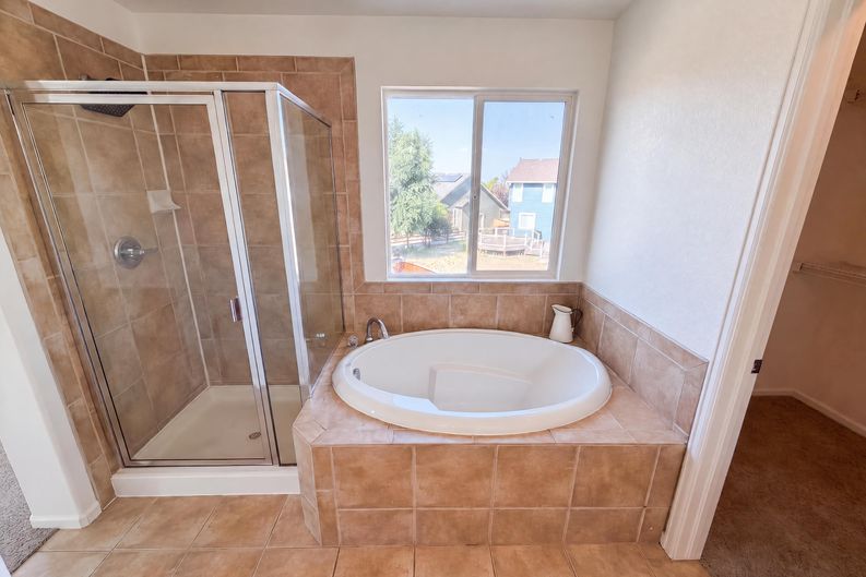 Photo 21 of 31 of 10253 Uravan St, Commerce City, CO