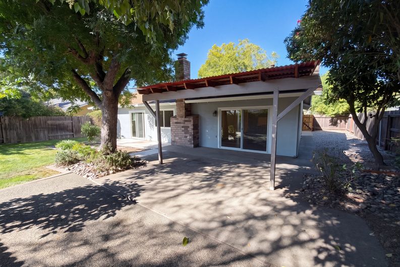 Photo 34 of 36 of 6800 Havenhurst Dr, Sacramento, CA