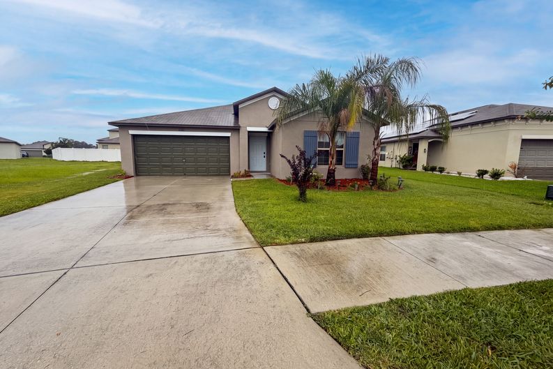 Photo 29 of 35 of 39693 Harvest Creek Ln, Zephyrhills, FL
