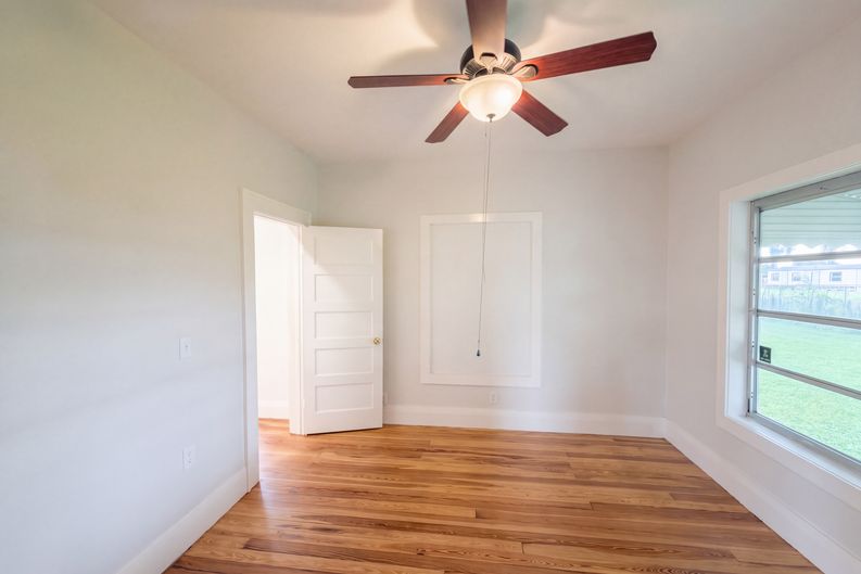 Photo 7 of 27 of 4805 Coronet Rd, Plant City, FL