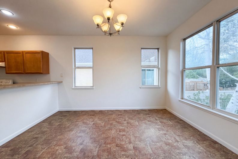 Photo 8 of 42 of 10184 Ferncrest St, Firestone, CO