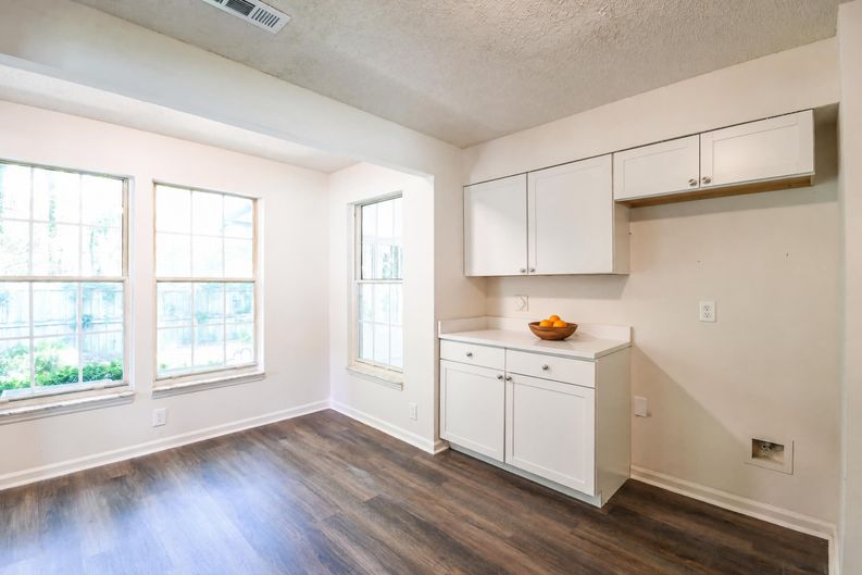Photo 9 of 22 of 343 Damascus Dr, Summerville, SC