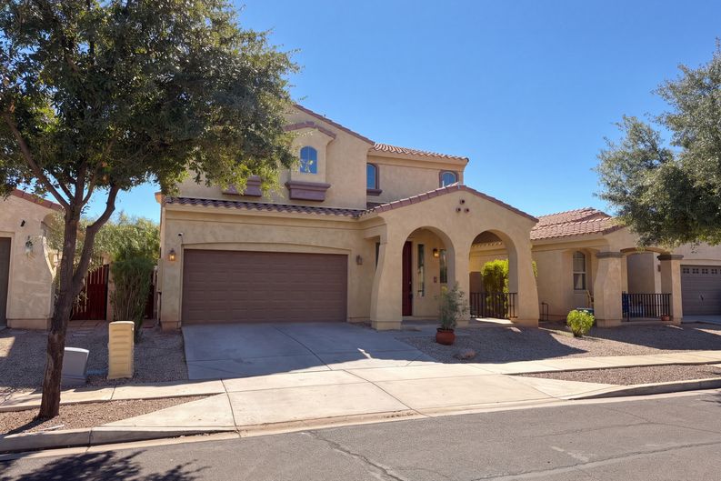 Photo 3 of 47 of 3551 E Constitution Dr, Gilbert, AZ