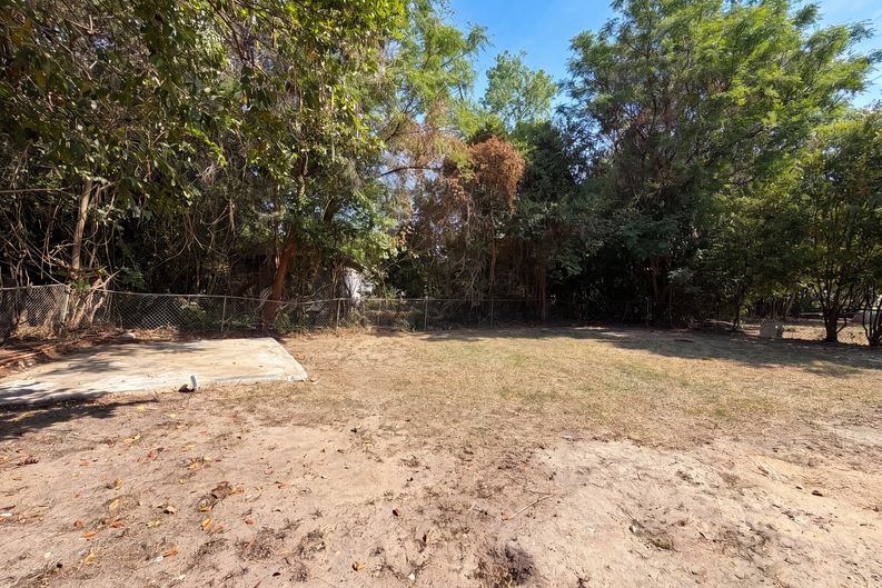 Photo 15 of 17 of 2112 Axson St, Cayce, SC