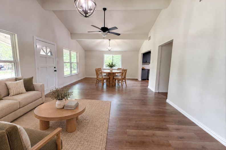 Photo 11 of 16 of 123 Merry Way, Gun Barrel City, TX