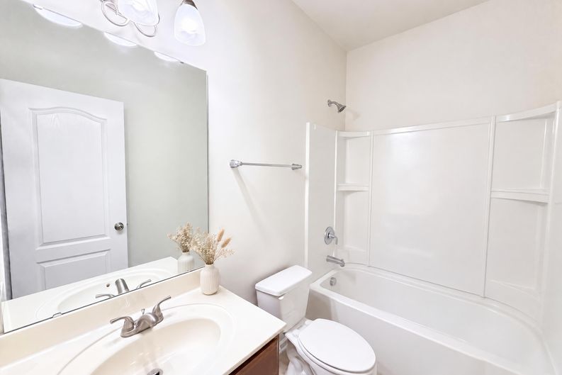Photo 17 of 26 of 7230 Kinley Commons Ln, Charlotte, NC