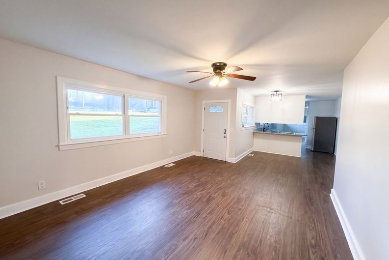 Photo 8 of 26 of 1309 Legend Rd, Raleigh, NC