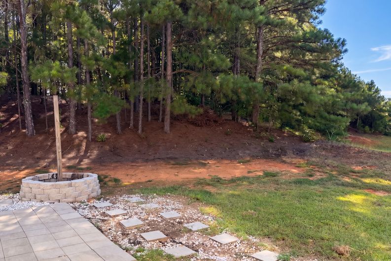 Photo 22 of 25 of 1668 Bennett Dr, McDonough, GA