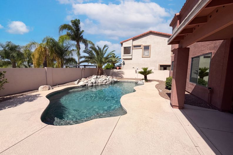 Photo 5 of 28 of 2083 W Arizona Rose Dr, Tucson, AZ